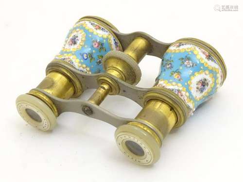 A pair of adjustable opera glasses by 'Lemaire, Paris'