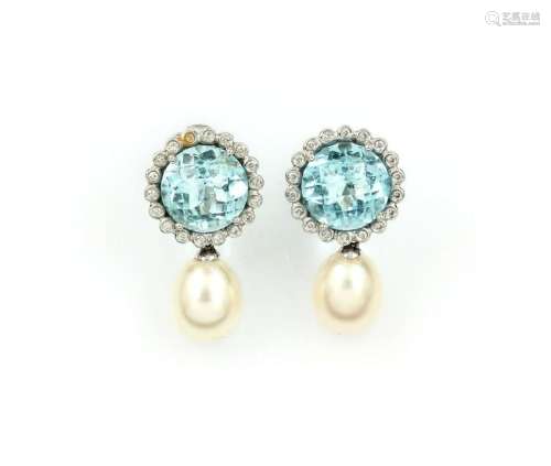 Pair of 14 kt gold earrings with blue topaz, diamonds