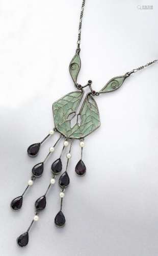 Art Nouveau necklace with enamel, garnets and cultured