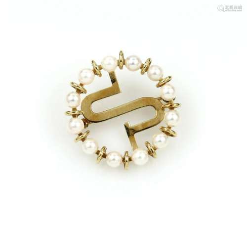 14 kt gold brooch with cultured pearls