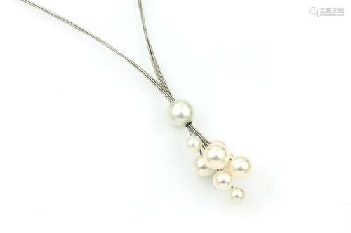 Y-Necklace with pearls