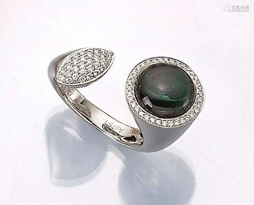 18 kt gold ring with tourmaline and diamonds