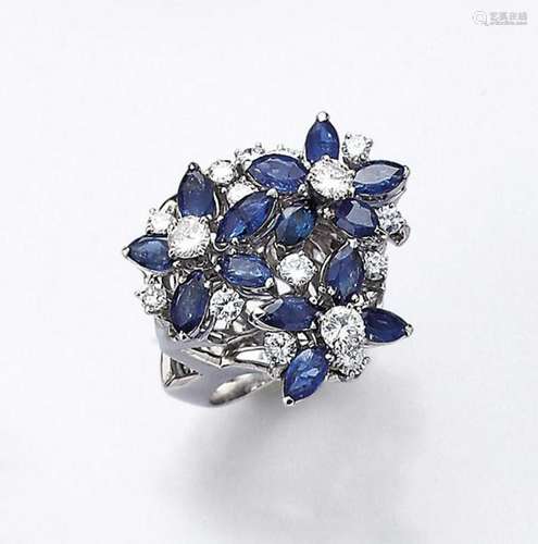 18 kt gold ring with sapphires and brilliants