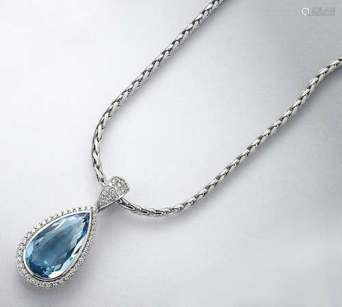 18 kt gold pendant with aquamarine and brilliants