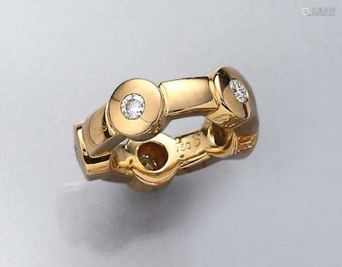 18 kt gold ring with brilliants