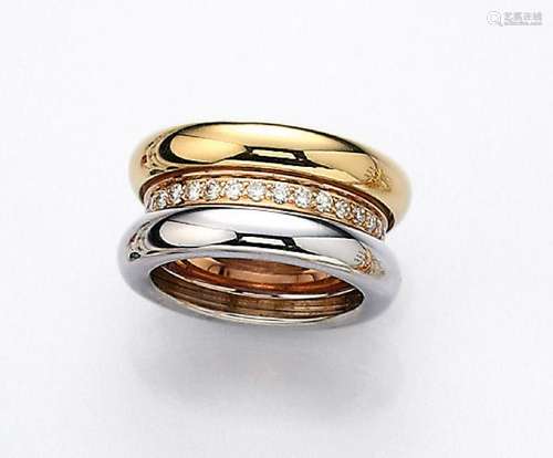 18 kt gold ring with diamonds