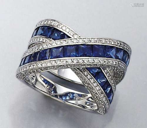 18 kt gold ring with sapphires and diamonds