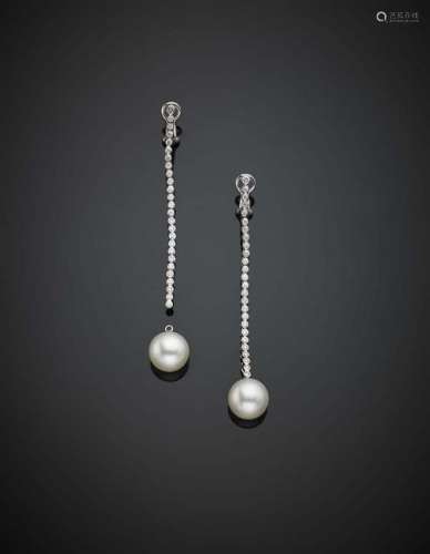 White gold diamond pendant earrings with mm 12 circa
