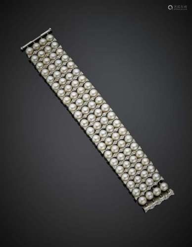 Four strand cultured pearl bracelet with white gold
