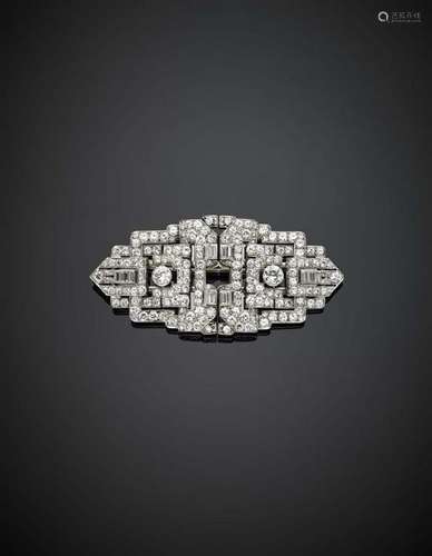 Round and baguette diamond white gold double clip