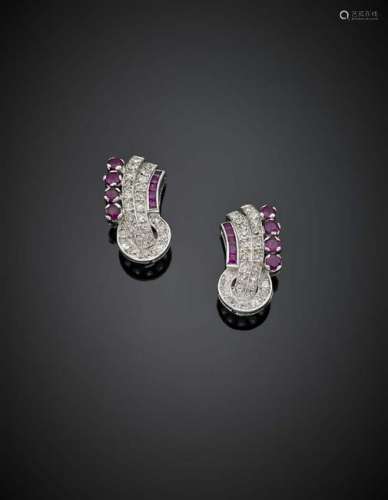 Round diamond, round and carré ruby platinum earclips,