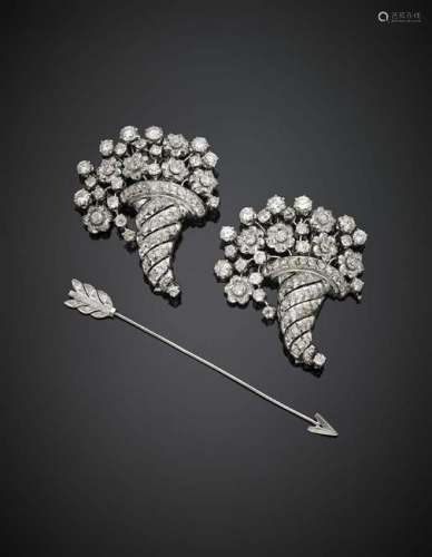 Diamond and platinum double clip brooch as flower