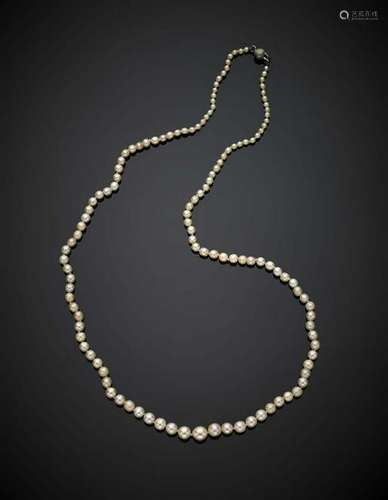 Natural saltwater pearl graduated necklace, pearl diam