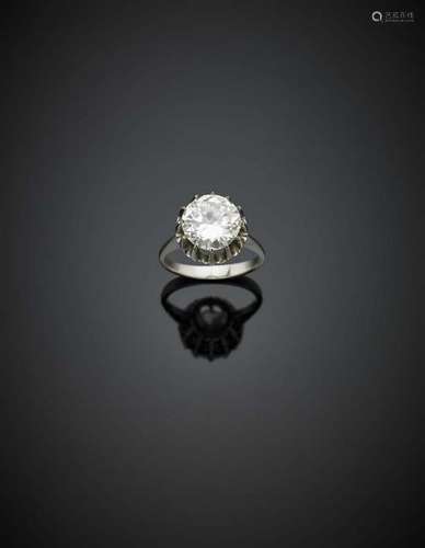 Round ct. 2.67 diamond white gold solitaire ring, g