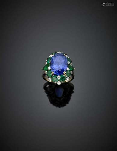 BULGARI Oval ct. 10 circa sapphire with round and pear