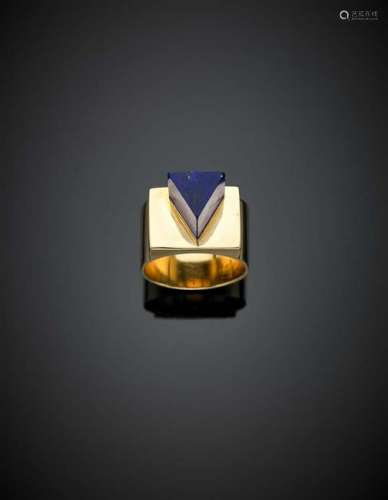 HANS HOLLEIN Lapis Lazuli yellow gold ring, g 12.40