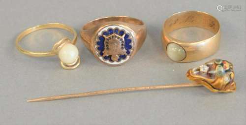 14K gold lot to include three rings and stick pin, 17.5