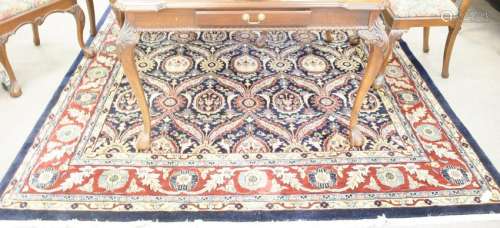 Oriental room size rug, 7'8