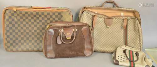 Four travel bags, Gucci travel bags, brown leather case
