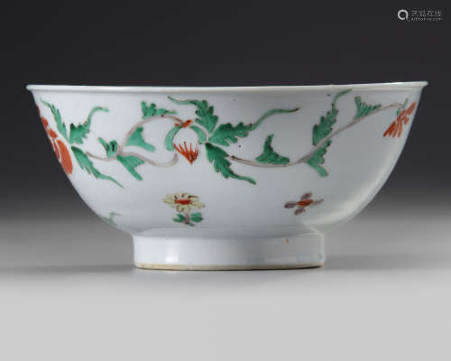 A Chinese famille verte 'floral' bowl