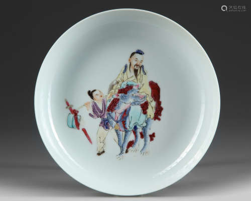 A Chinese famille rose 'figures' dish