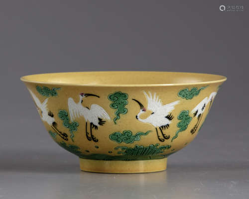 A Chinese cranes yellow ground bowl