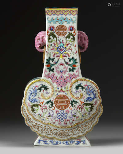 A Chinese famille rose ruyi moulded vase