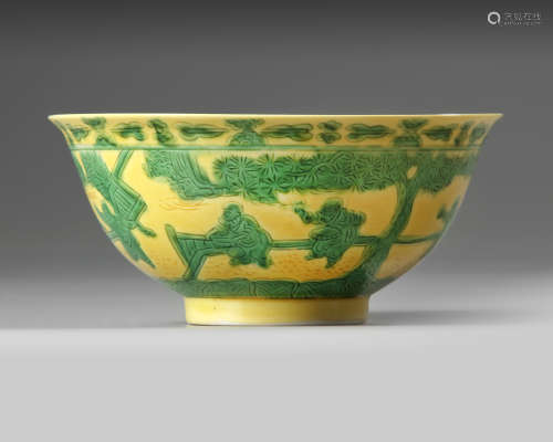A Chinese yellow ground bowl