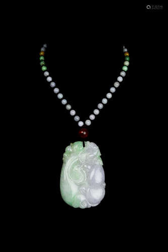 A Natural Green with Light Purple Jadeite Melon Shape Pendent Necklace (with Certificate)