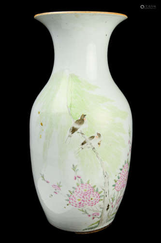 [Chinese] A Republic Era Famille Rose Porcelain Vase with Dual Swallows and Willow Tree
