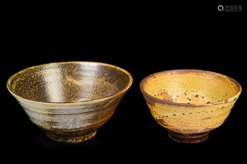 [Korean] A Pair of Vintage/Antique Pottery Bowls