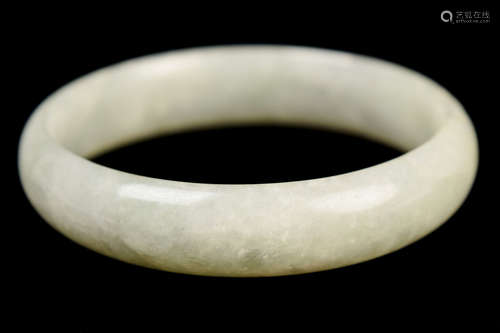 A 46.19g Jade Bangle