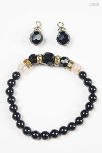 A Set of Thai Black Agate and Crystal Bead Bracelet and Earring Jewels