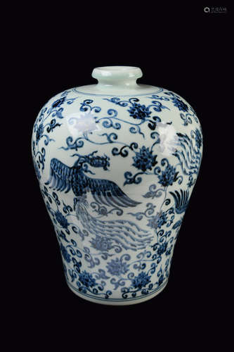 [Chinese] A Ming Dynasty Style Blue and White Porcelain Plum Vase