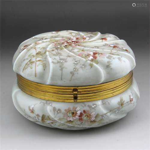 A Wavecrest Porcelain Round Box with Cover