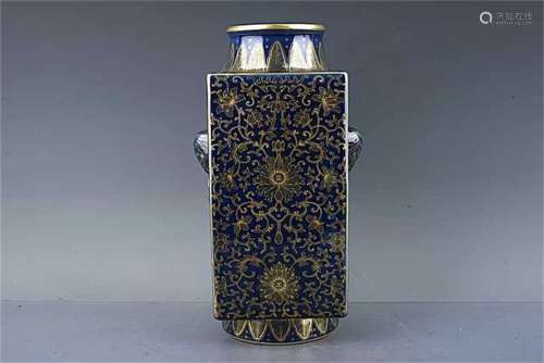 A Chinese Blue Glazed Porcelain Vase