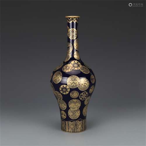 A Chinese Blue Glazed Porcelain Vase