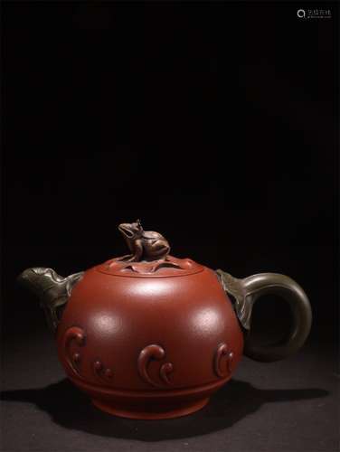 A Chinese Yixing Clay Tea Pot