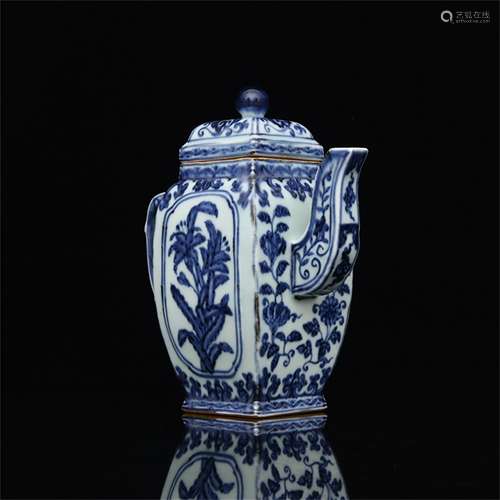 A Chinese Blue and White Porcelain Tea Pot