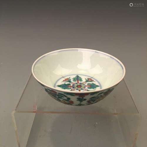 Chinese Doucai Flower Bowl with Chenghua Mark