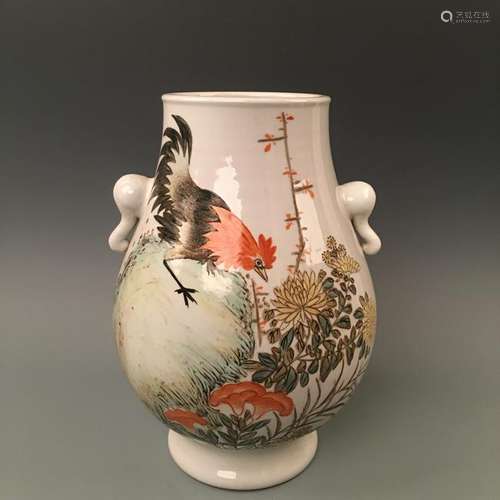 Chinese Famille Rose Chicken Vase