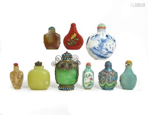 19th and 20th century Thirty-three various snuff bottles