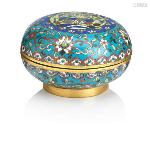 Qing Dynasty A cloisonné box and cover