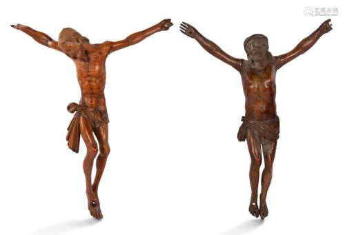 ENSEMBLE DE DEUX CHRIST en bois sculpté, le périzo…