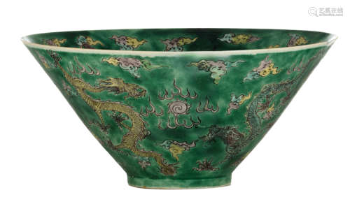 A Chinese famille verte dragon bowl, with four 'five-clawed dragons' amidst wallowing clouds, H 12,5 - ø 26,5 cm 