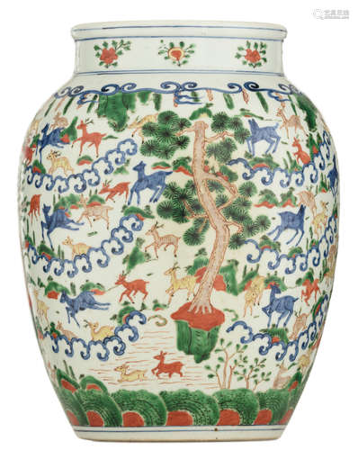 A Chinese wucai jar, decorated with the hundred deer, with a Wanli mark, H 36,5 cm