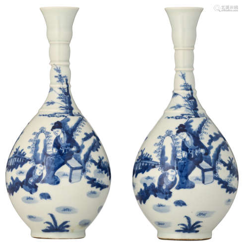 Two nearly identical Chinese blue and white bottle vases, decorated with Long Eliza and the playing boys, marked Kangxi, H 29 - 29,5 cm