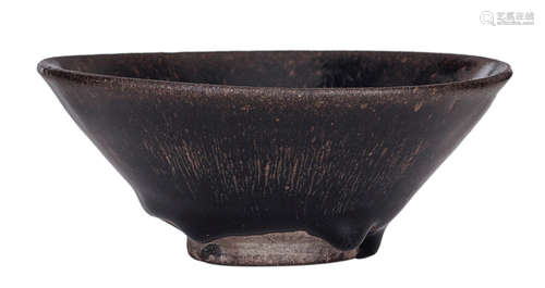 A Chinese Song Jian-ware hares' fur glazed tea bowl, H 5 - ø 12 cm