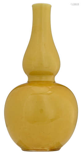 A Chinese Kangxi style yellow-glazed double-gourd vase, H 21,5 cm