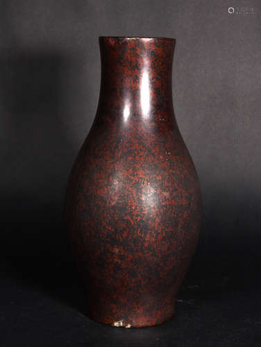 A  QING  DYNASTY   WOODEN  TIRE  LACQUER  OLIVE  BOTTLE